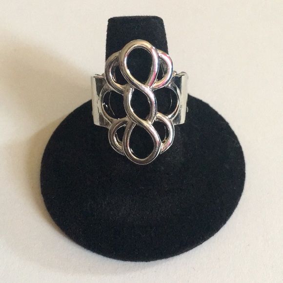 CLOSING Make offer - Picture 3 of 3